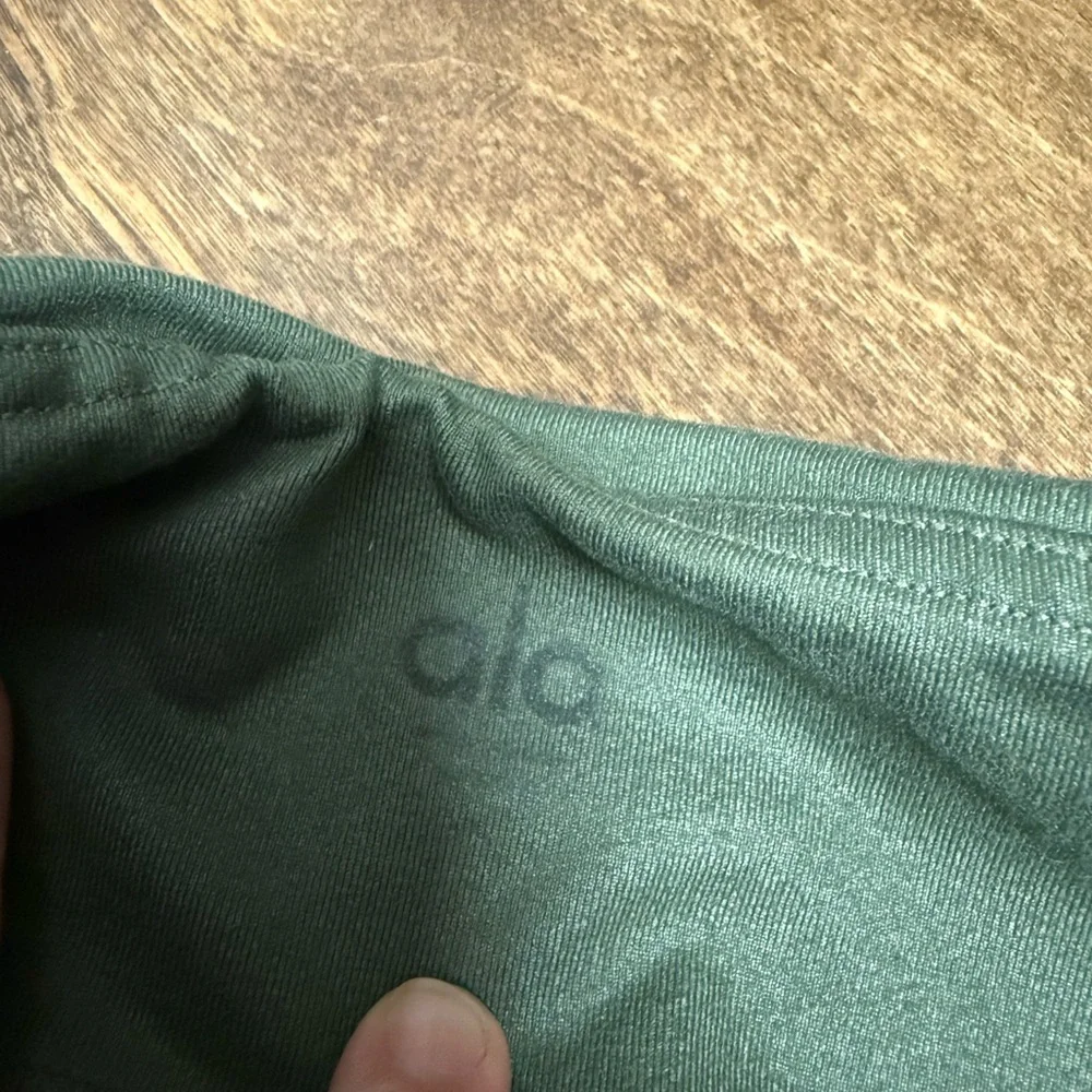 Alo leggings - Picture 2 of 3